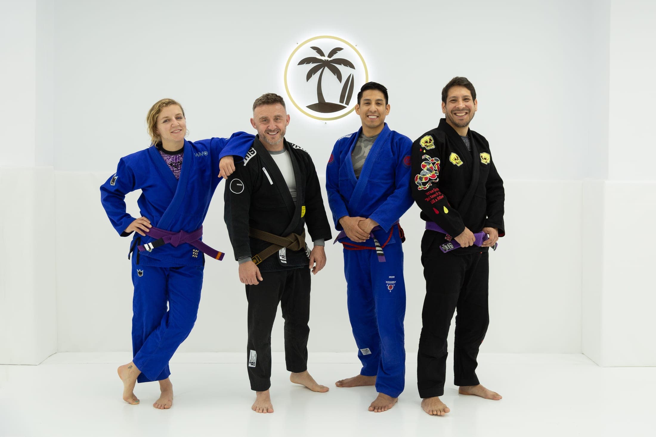Equipo de instructores y alumnos de Ipanema BJJ Gijón